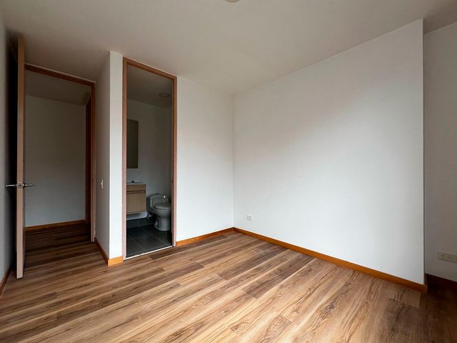 Apartamento de 3 alcobas en venta en Loma De Las Brujas, Envigado, 130 m² · foto 14 de 19