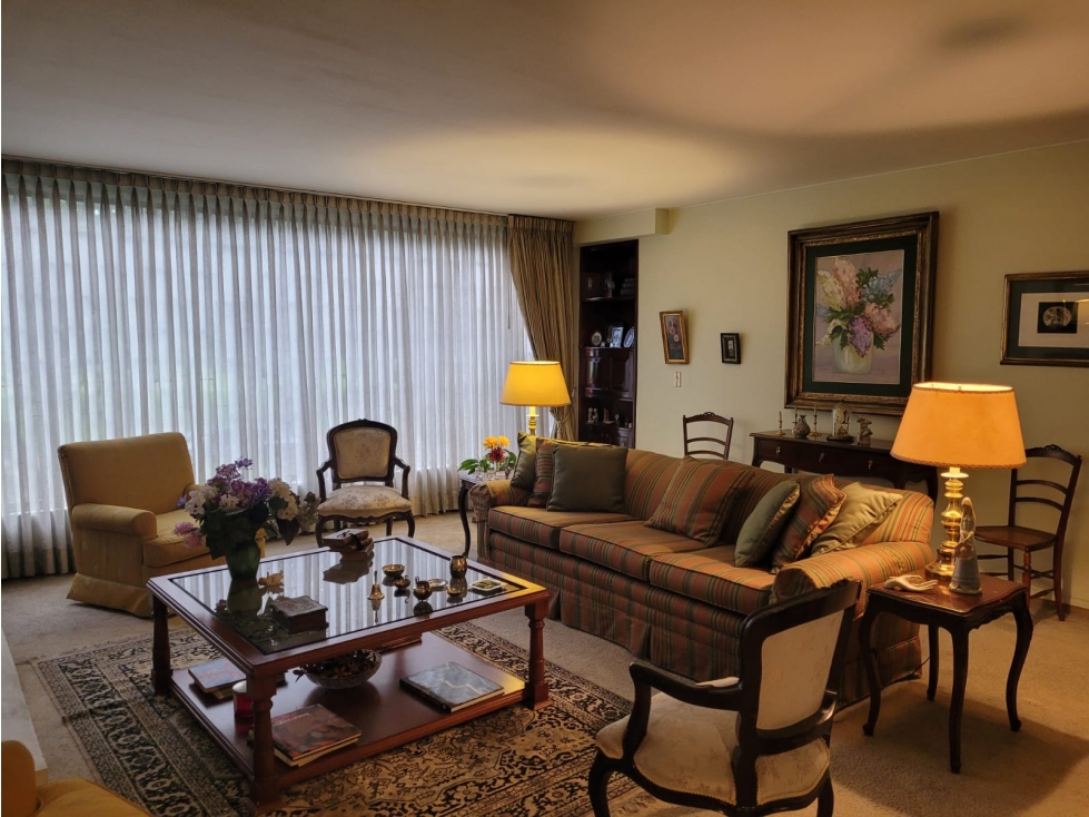 Apartamento en venta en Chicó Navarra, Bogotá · foto 3 de 14