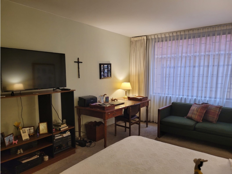 Apartamento en venta en Chicó Navarra, Bogotá · foto 6 de 14
