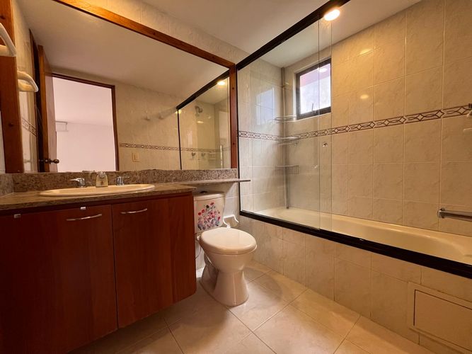 Apartamento de 3 alcobas en arriendo en El Poblado, Medellín, 134 m² · foto 19 de 19