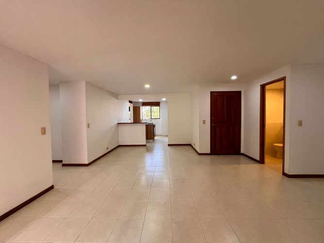 Apartamento de 3 alcobas en arriendo en El Poblado, Medellín, 134 m² · foto 6 de 19