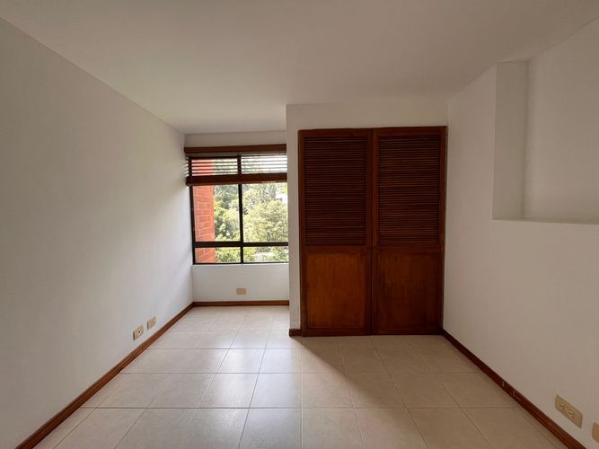 Apartamento de 3 alcobas en arriendo en El Poblado, Medellín, 134 m² · foto 14 de 19