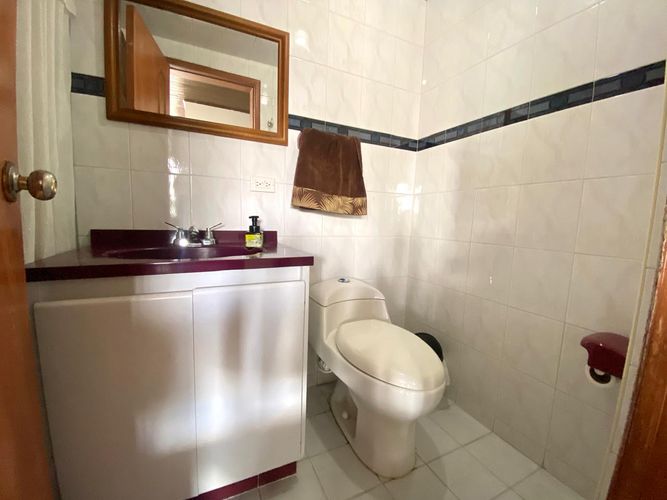 Apartamento de 3 alcobas en venta en Belalcazar, Bogotá, 102 m² · foto 16 de 24