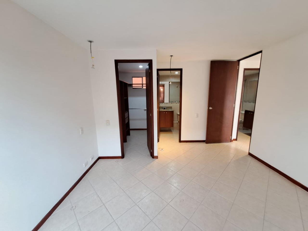 Apartamento en arriendo en El Poblado, Medellín · foto 6 de 10