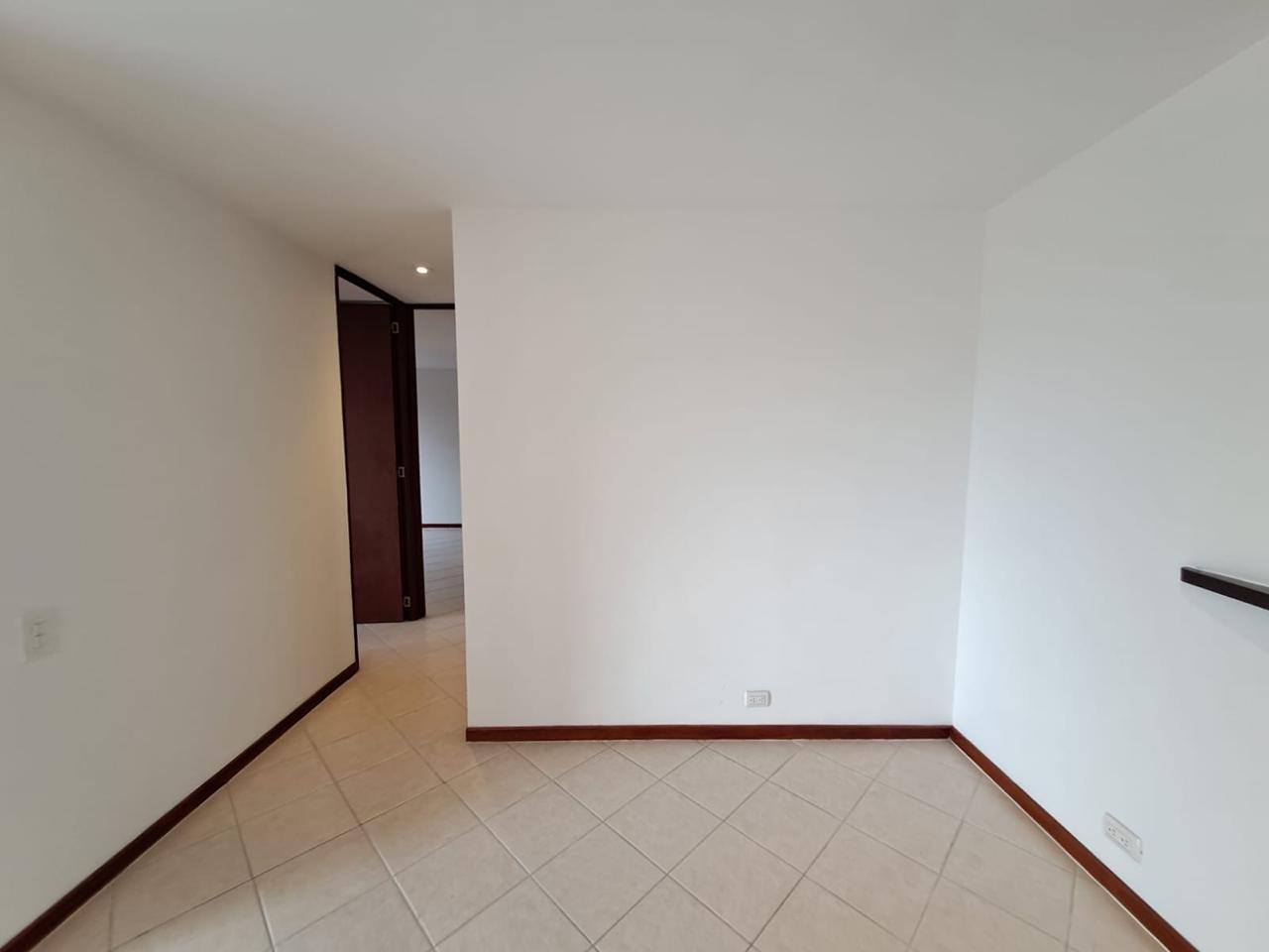 Apartamento en arriendo en El Poblado, Medellín · foto 9 de 10