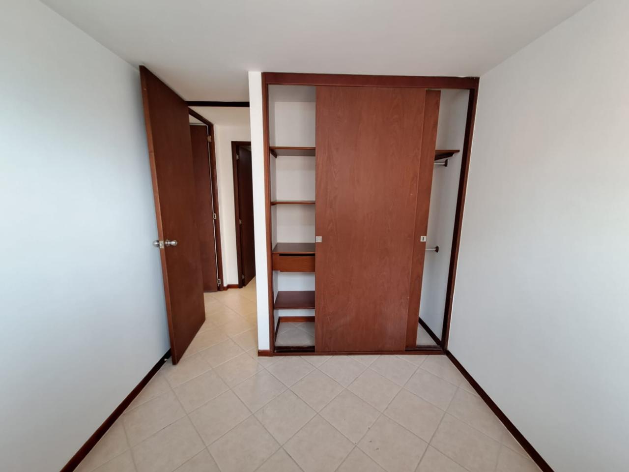 Apartamento en arriendo en El Poblado, Medellín · foto 7 de 10