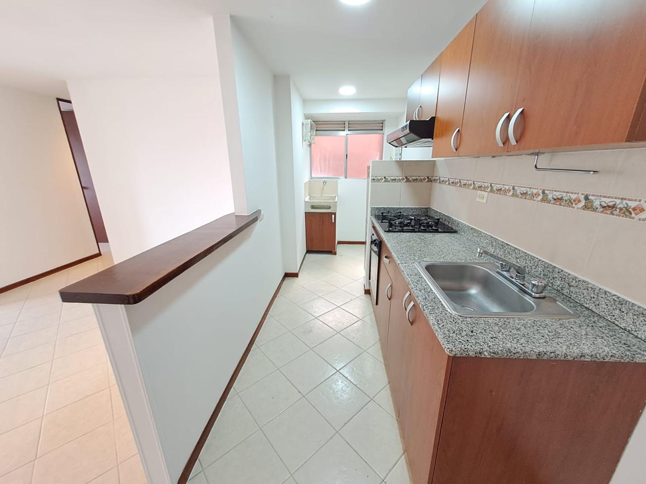 Apartamento en arriendo en El Poblado, Medellín · foto 3 de 10
