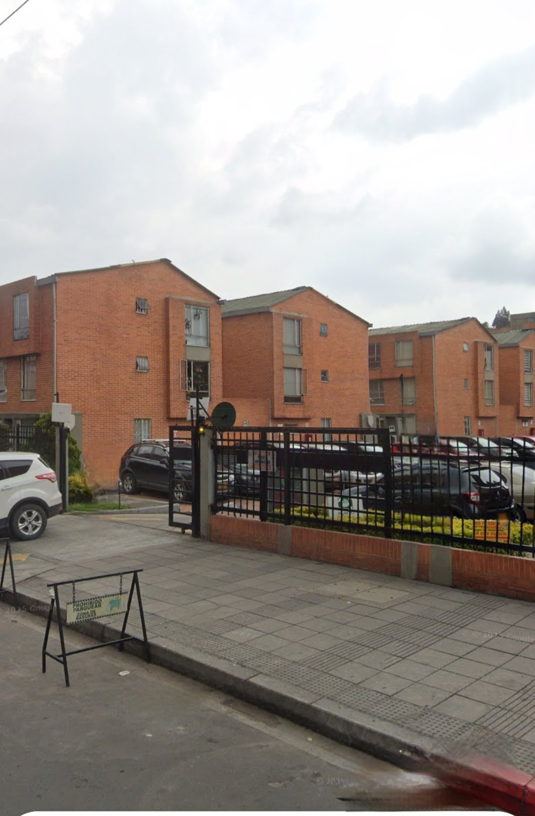 Casa en venta en Villa Alsacia, Bogotá · foto 2 de 24