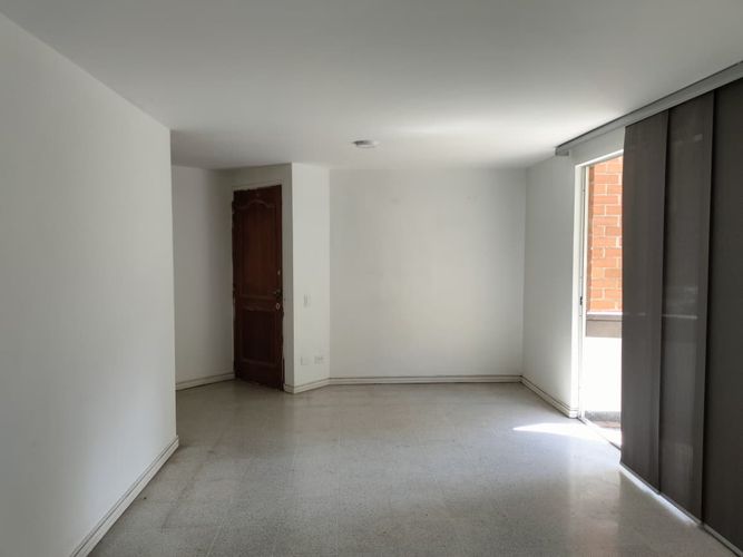 Apartamento de 2 alcobas en arriendo en El Poblado, Medellín, 72 m² · foto 13 de 16
