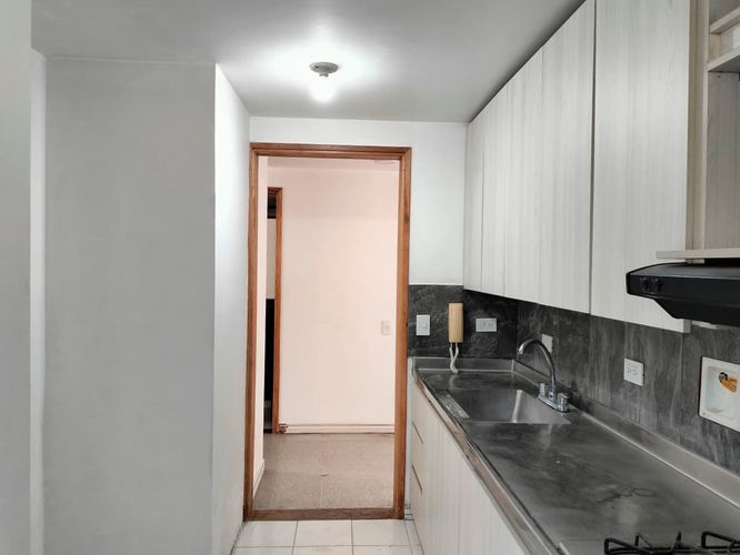 Apartamento de 2 alcobas en arriendo en El Poblado, Medellín, 72 m² · foto 5 de 16