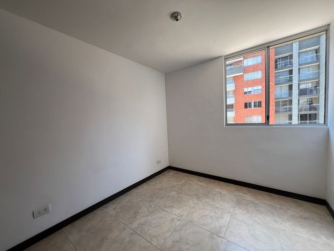Apartamento de 3 alcobas en arriendo en Cumbres, Envigado, 73 m² · foto 12 de 15
