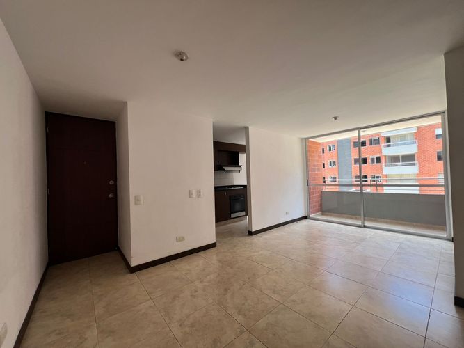 Apartamento de 3 alcobas en arriendo en Cumbres, Envigado, 73 m² · foto 7 de 15