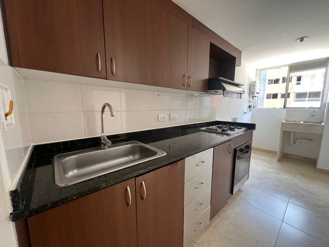 Apartamento de 3 alcobas en arriendo en Cumbres, Envigado, 73 m² · foto 10 de 15