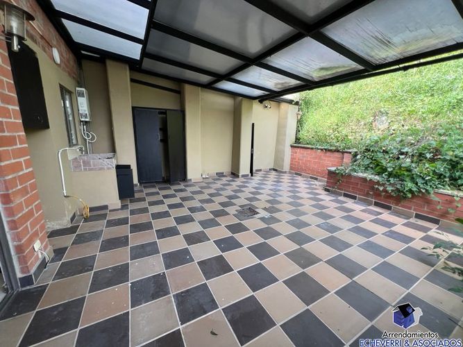 Casa de 4 alcobas en venta en Las Antillas, Envigado, 150 m² · foto 13 de 13