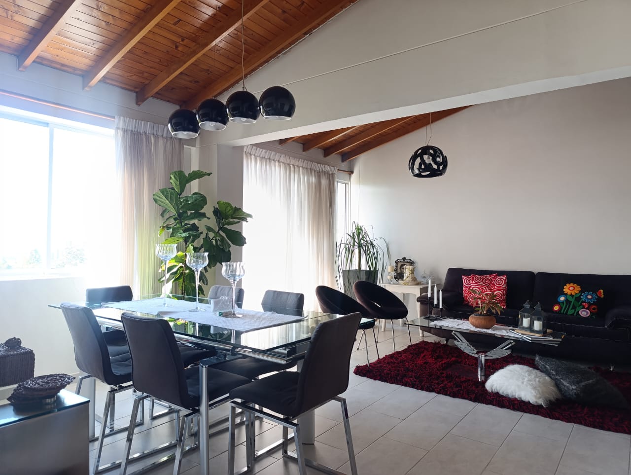 Apartamento en venta en El Poblado, Medellín · foto 3 de 19
