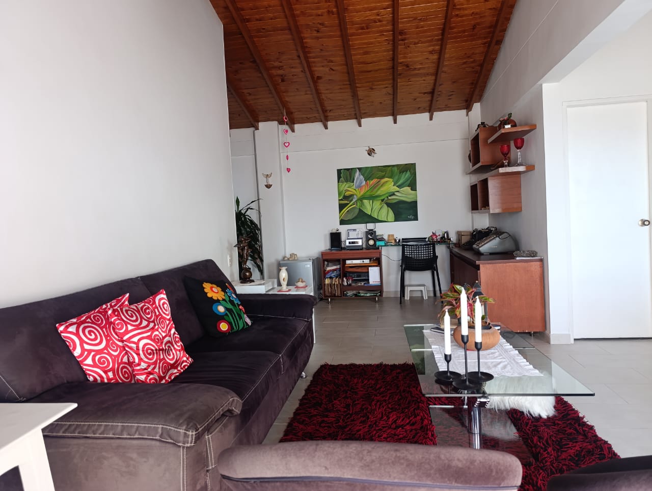 Apartamento en venta en El Poblado, Medellín · foto 7 de 19