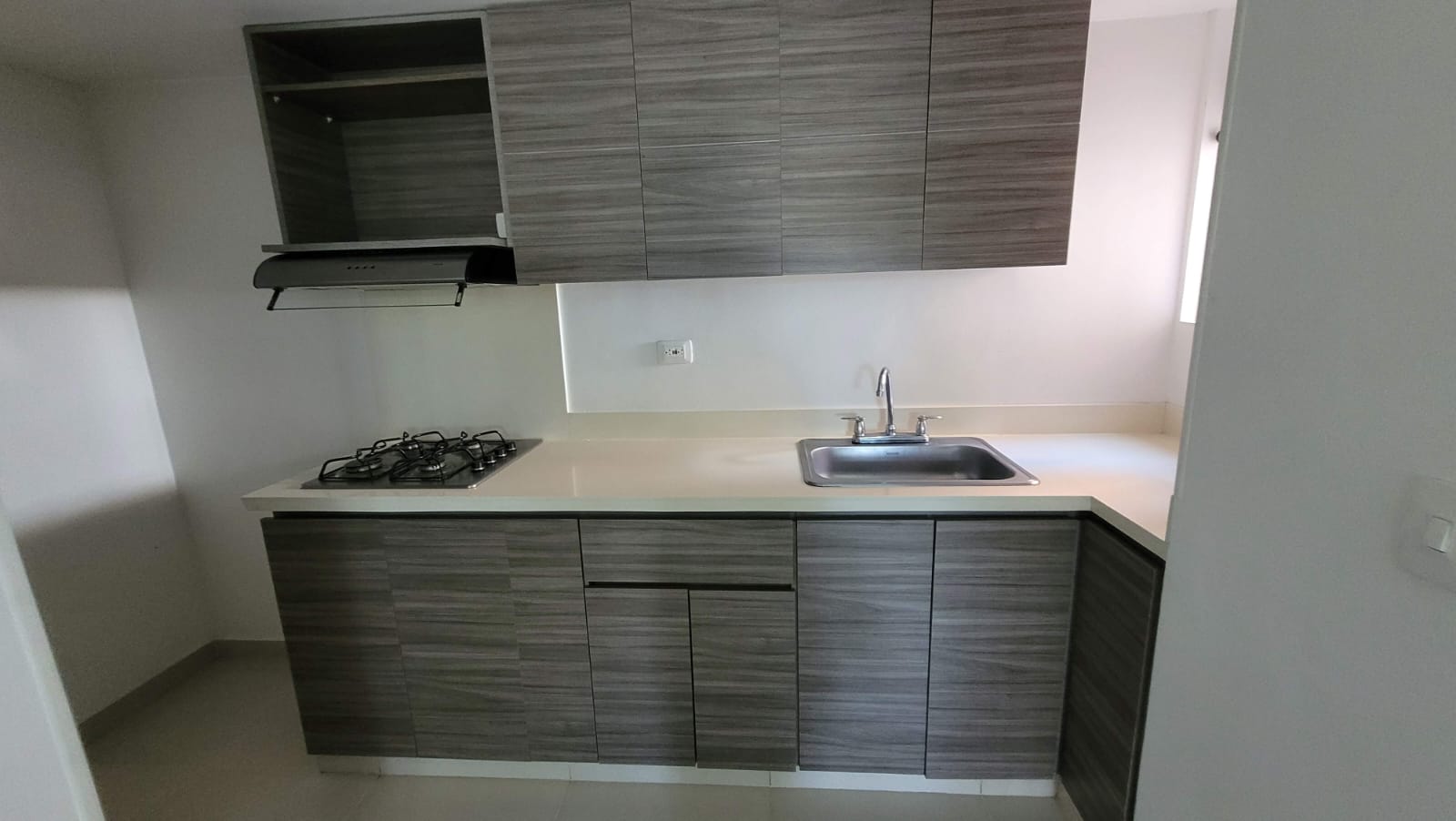 Apartamento en arriendo en Ciudad Jardin, Pereira · foto 2 de 16