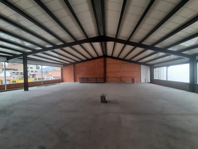 Bodega en arriendo en Calasanz, Medellín, 290 m² · foto 4 de 4