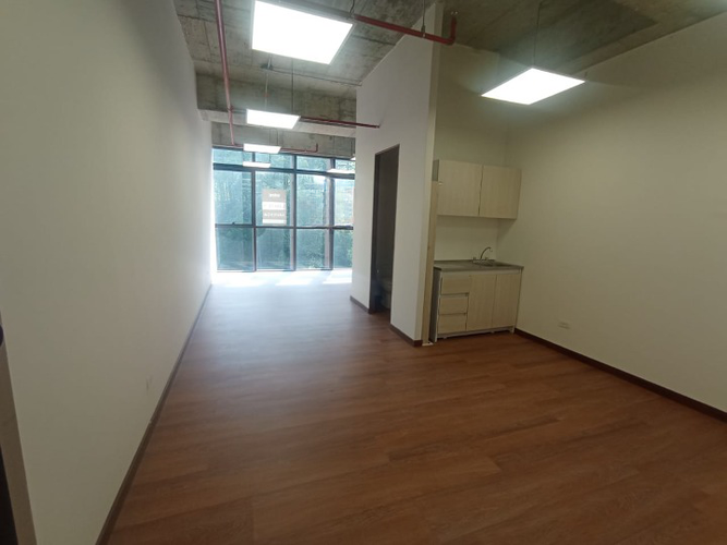 Oficina en arriendo en Las Palmas, Medellín, 35 m² · foto 2 de 5