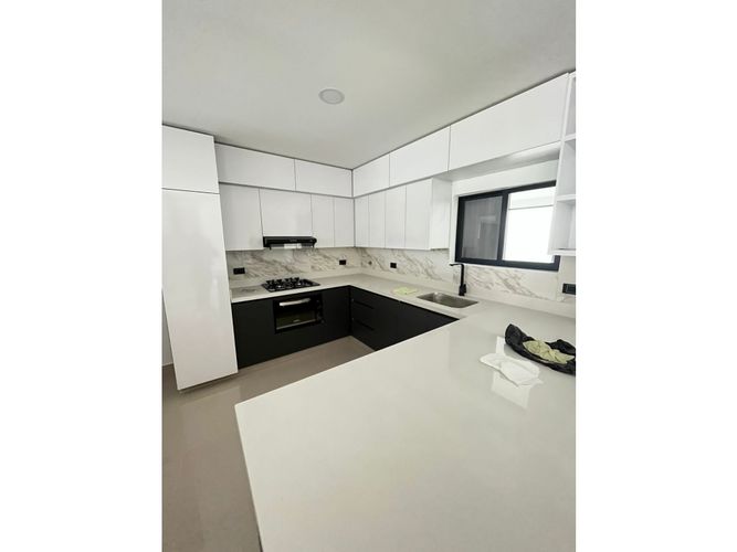 Casa de 4 alcobas en venta en La Ceja, 190 m² · foto 2 de 20
