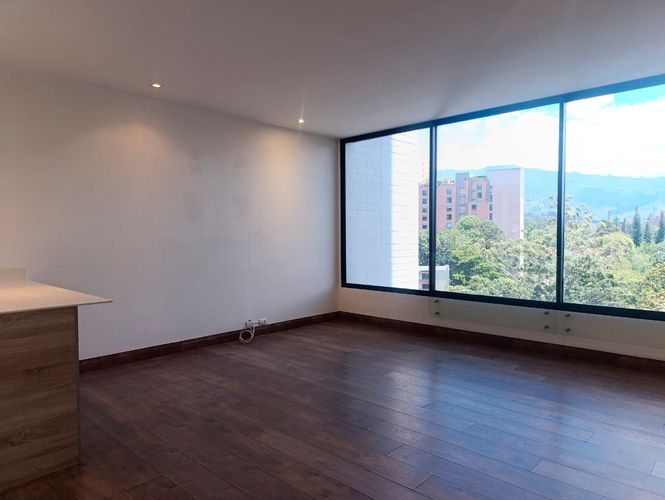 Apartamento en venta en El Poblado, Medellín · foto 3 de 16