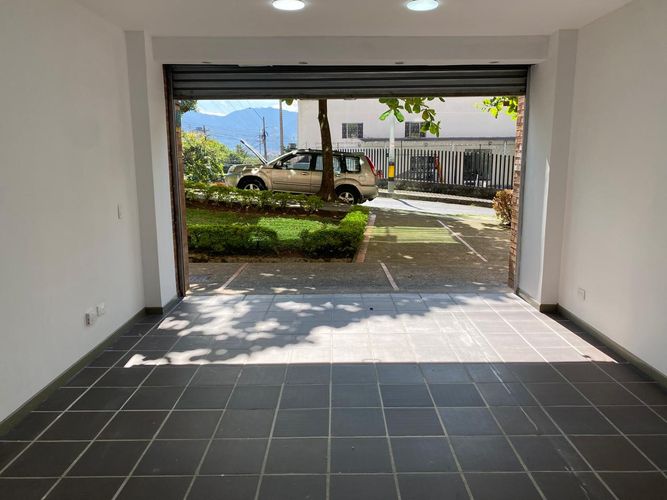 Local en arriendo en El Poblado, Medellín, 60 m² · foto 10 de 14