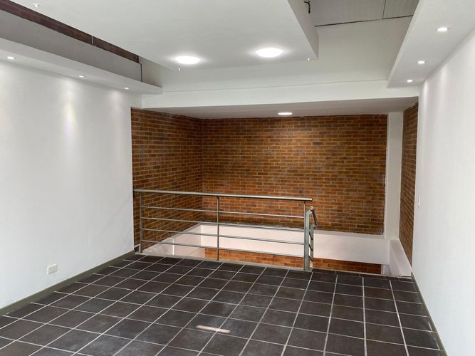 Local en arriendo en El Poblado, Medellín, 60 m² · foto 8 de 14