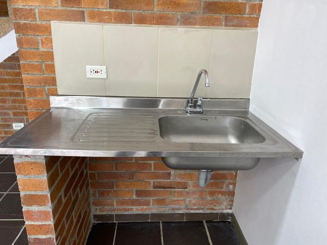 Local en arriendo en El Poblado, Medellín, 60 m² · foto 4 de 14