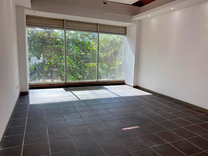 Local en arriendo en El Poblado, Medellín, 60 m² · foto 2 de 14