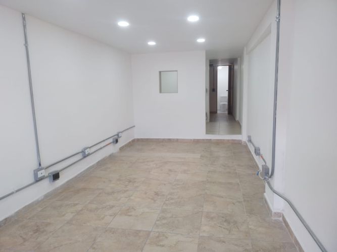 Local en arriendo en Belén, Medellín, 35 m² · foto 2 de 13