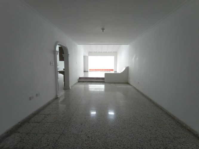 Casa de 3 alcobas en venta en Pampa Linda, Cali, 312 m² · foto 5 de 24