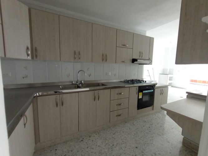 Casa de 3 alcobas en venta en Pampa Linda, Cali, 312 m² · foto 7 de 24
