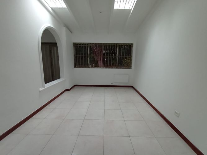Casa de 3 alcobas en venta en Pampa Linda, Cali, 312 m² · foto 18 de 24