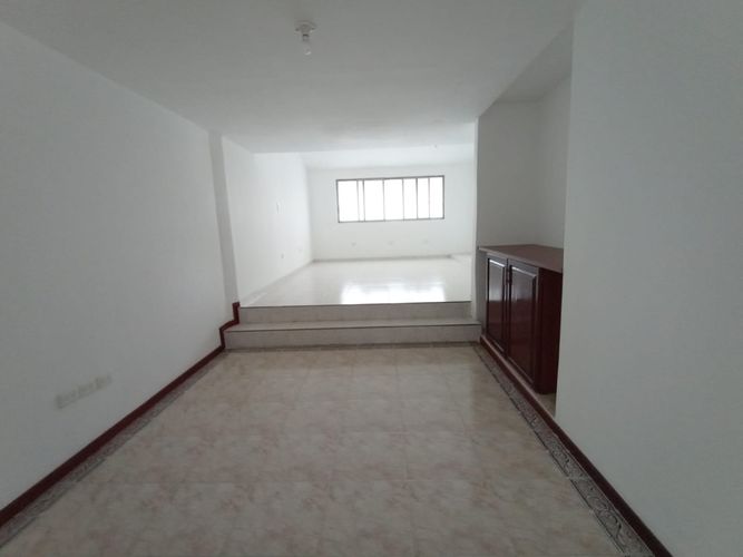 Casa de 3 alcobas en venta en Pampa Linda, Cali, 312 m² · foto 23 de 24