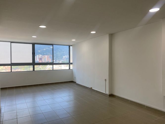 Oficina en arriendo en Aliadas Del Sur, Sabaneta, 35 m² · foto 5 de 7