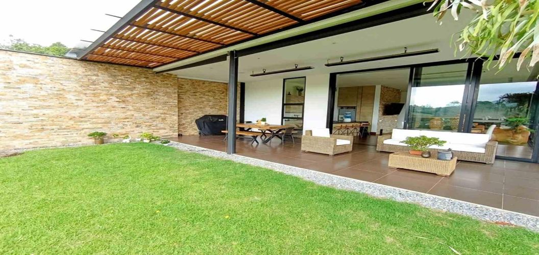 Casa de 3 alcobas en venta en Pantanillo, El Retiro, 265 m² · foto 2 de 24