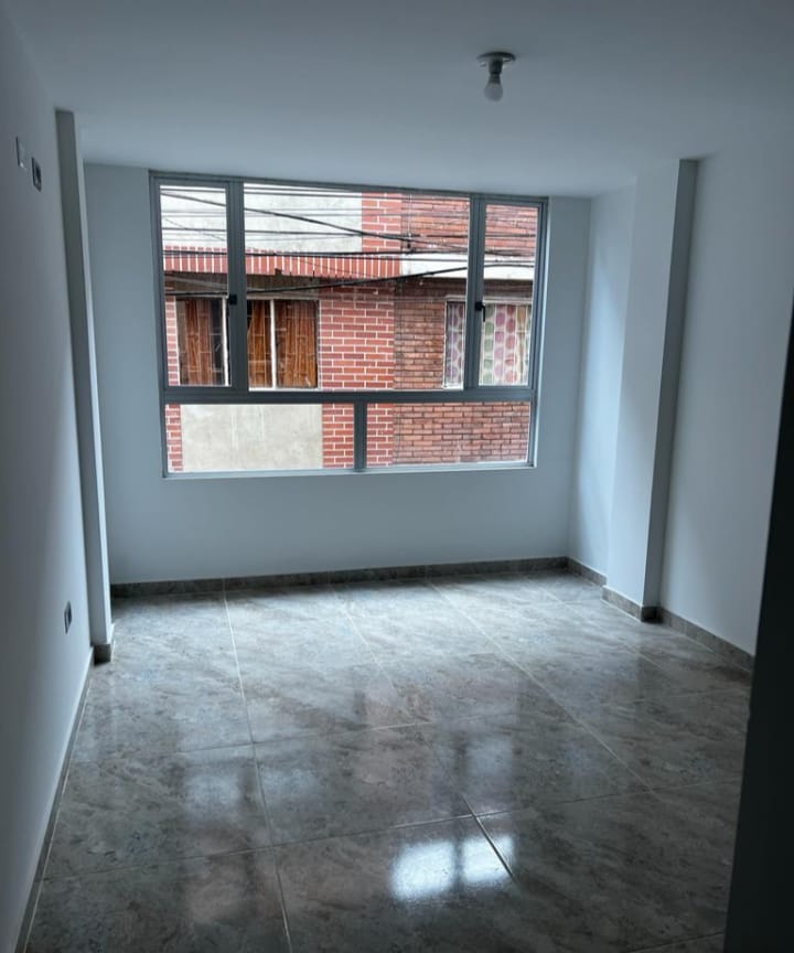 Casa en venta en La Gaitana Oriental, Bogotá · foto 3 de 7