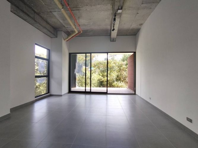 Oficina en venta en Las Palmas, Envigado, 131 m² · foto 2 de 13