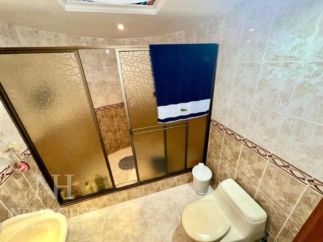 Casa de 5 alcobas en venta en Pontevedra, Bogotá, 360 m² · foto 8 de 24