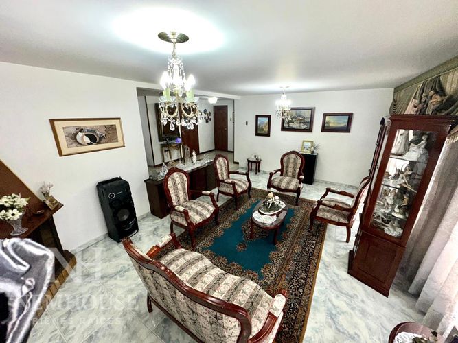 Casa de 5 alcobas en venta en Pontevedra, Bogotá, 360 m² · foto 11 de 24