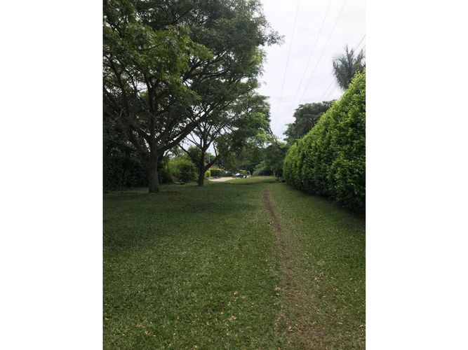 Lote en venta en Pance, Cali, 1652 m² · foto 3 de 14