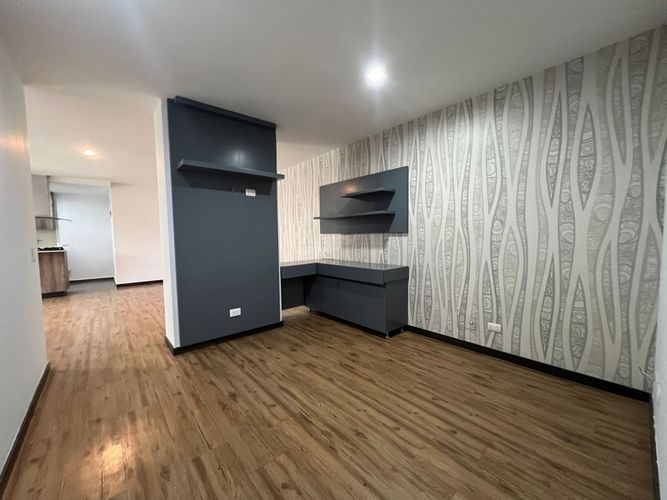 Apartamento de 3 alcobas en arriendo en Loma Del Esmeraldal, Envigado, 140 m² · foto 4 de 19