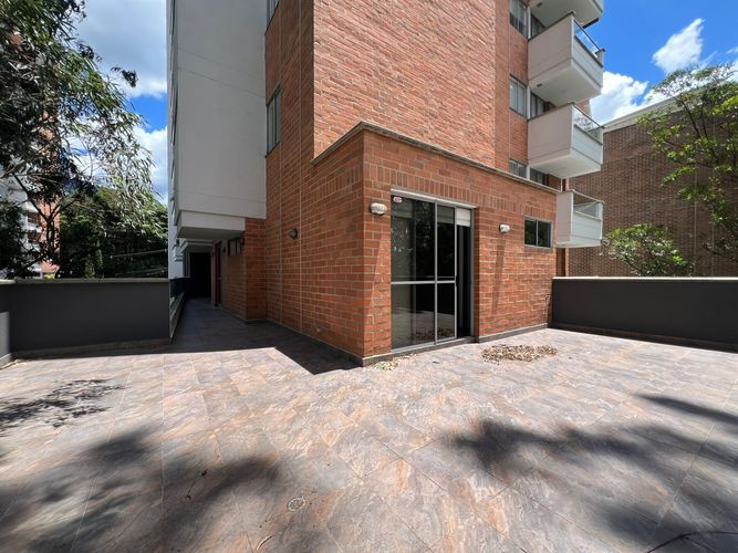 Apartamento de 3 alcobas en arriendo en Loma Del Esmeraldal, Envigado, 140 m² · foto 18 de 19