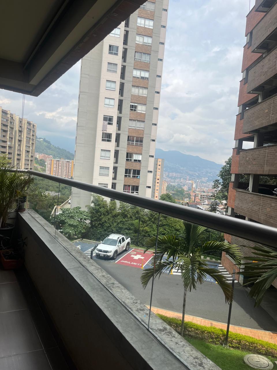 Apartamento en venta en El Chingui, Envigado · foto 5 de 24