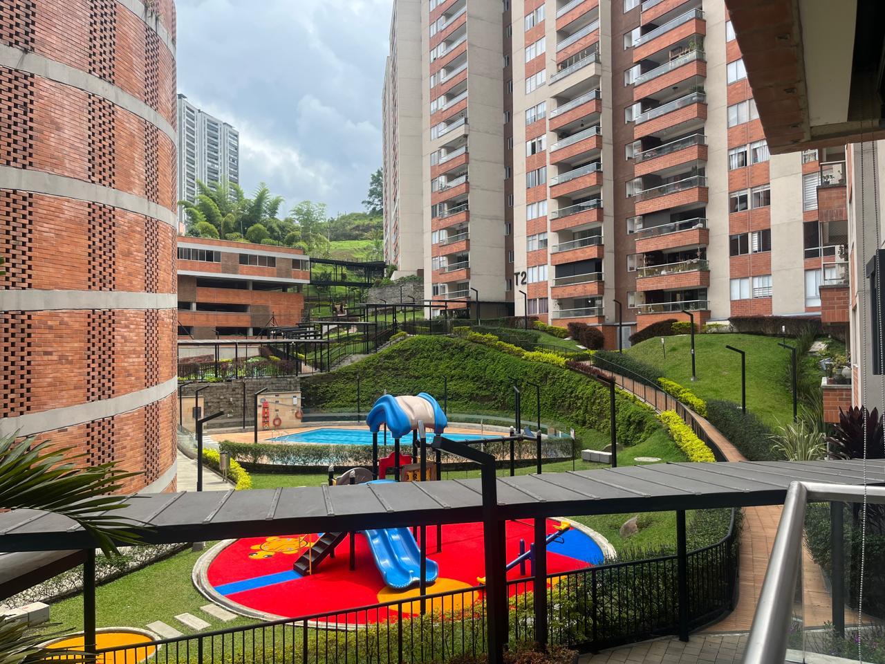 Apartamento en venta en El Chingui, Envigado · foto 13 de 24