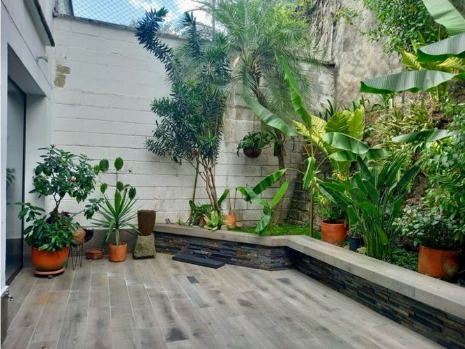 Casa de 3 alcobas en venta en San Lucas, Medellín, 165 m² · foto 4 de 14