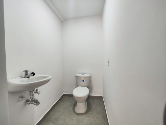 Bodega en arriendo en Guayabal, Medellín, 400 m² · foto 6 de 20