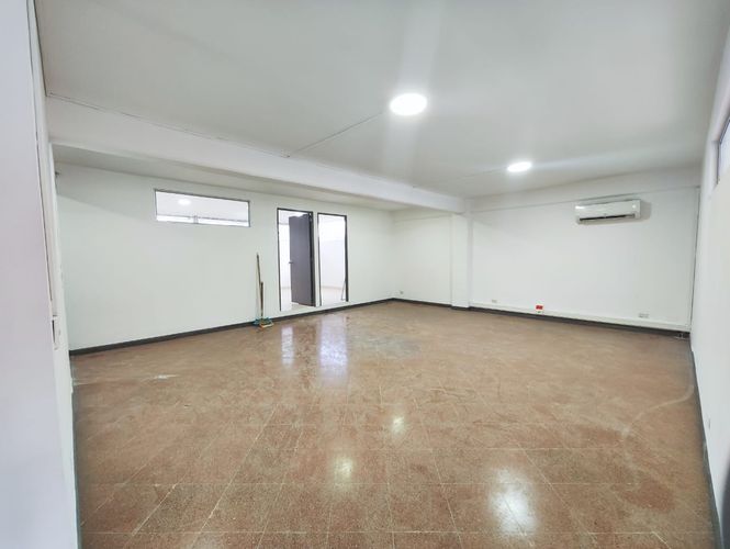 Bodega en arriendo en Guayabal, Medellín, 400 m² · foto 9 de 20