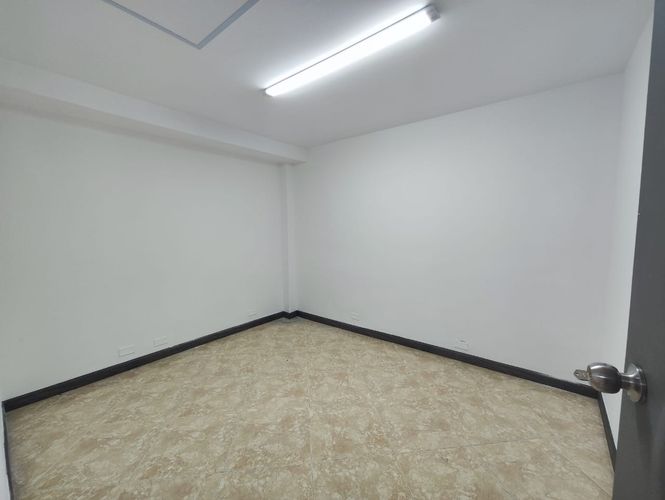 Bodega en arriendo en Guayabal, Medellín, 400 m² · foto 14 de 20