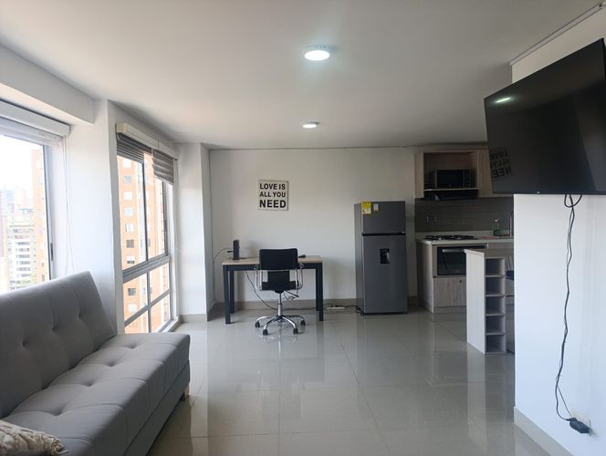 Apartamento de 2 alcobas en arriendo en El Poblado, Medellín, 50 m² · foto 2 de 16